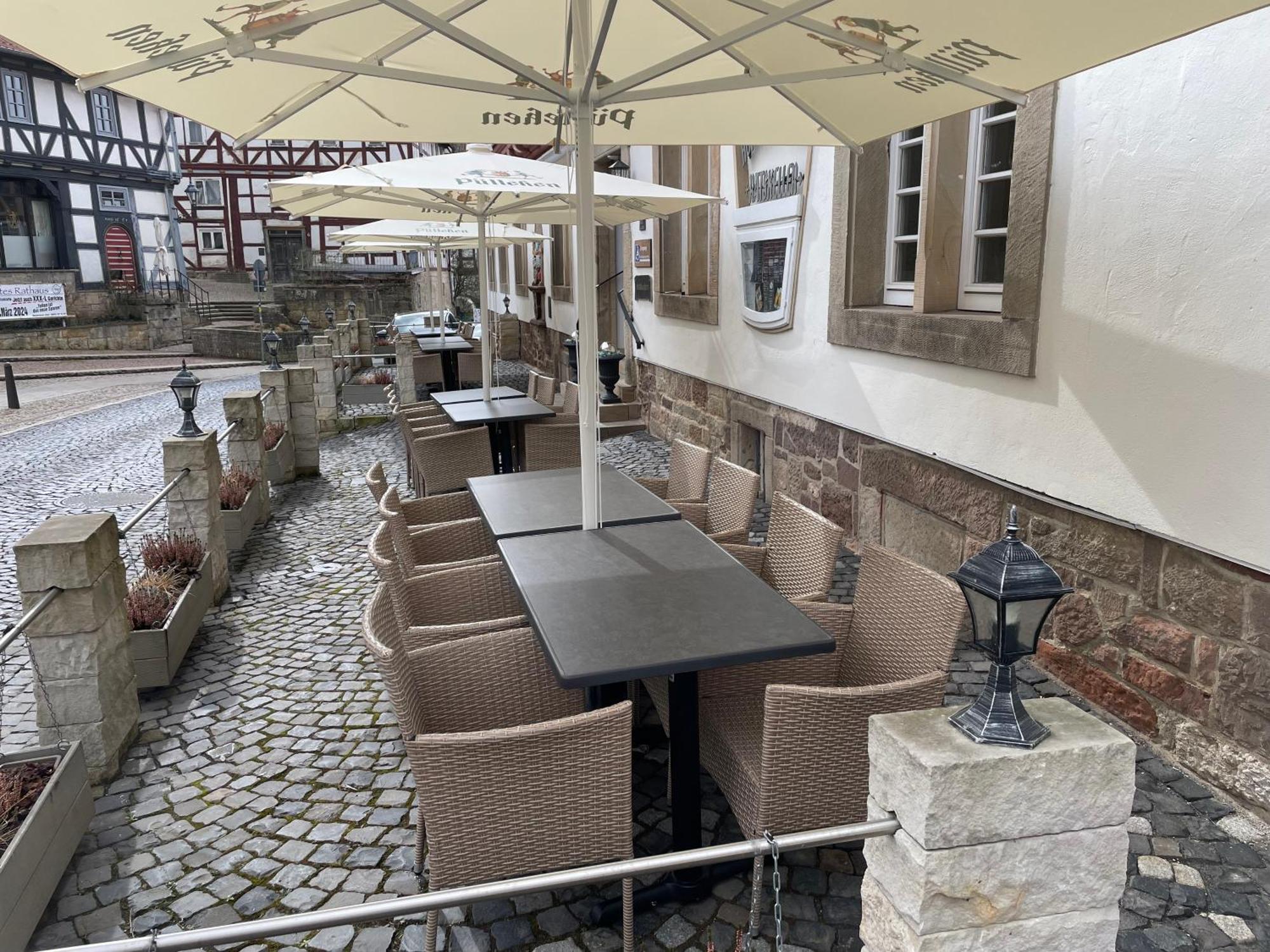 Altes Rathaus Hotel-Restaurant-Cafe Wolfhagen Bagian luar foto