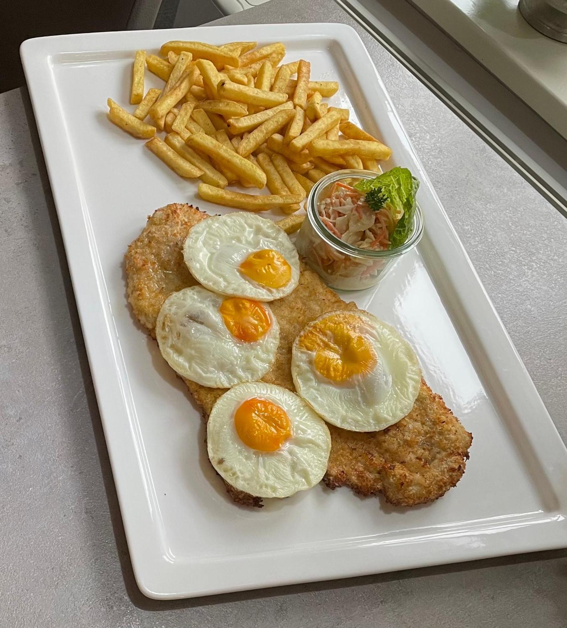 Altes Rathaus Hotel-Restaurant-Cafe Wolfhagen Bagian luar foto