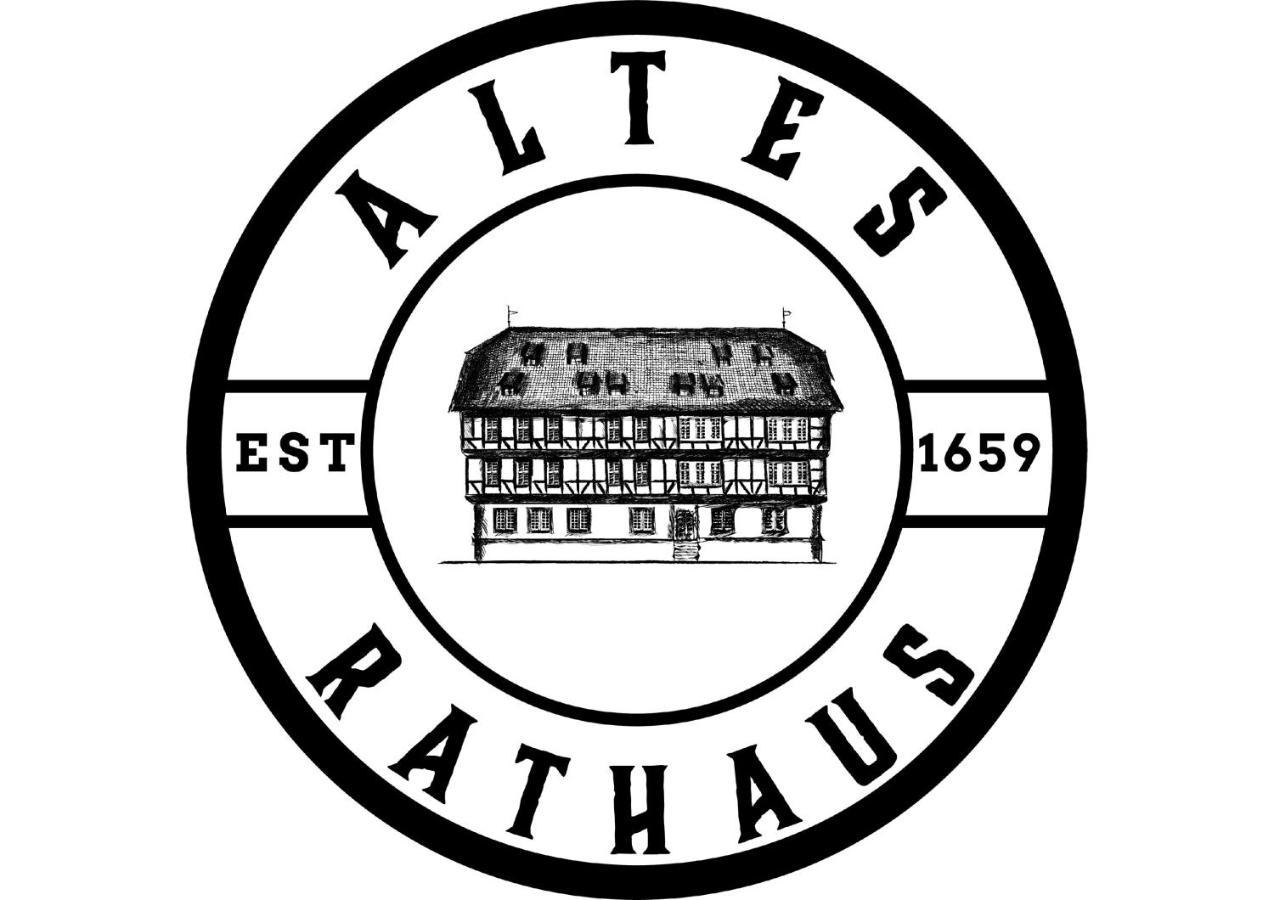 Altes Rathaus Hotel-Restaurant-Cafe Wolfhagen Bagian luar foto